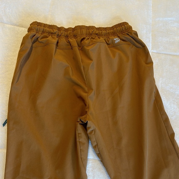 light weight athletic pants size large (12-14) - Picture 5 of 5